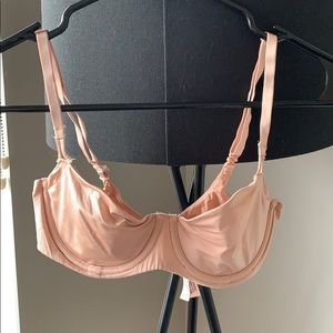Victoria’s Secret Stretchy Bra